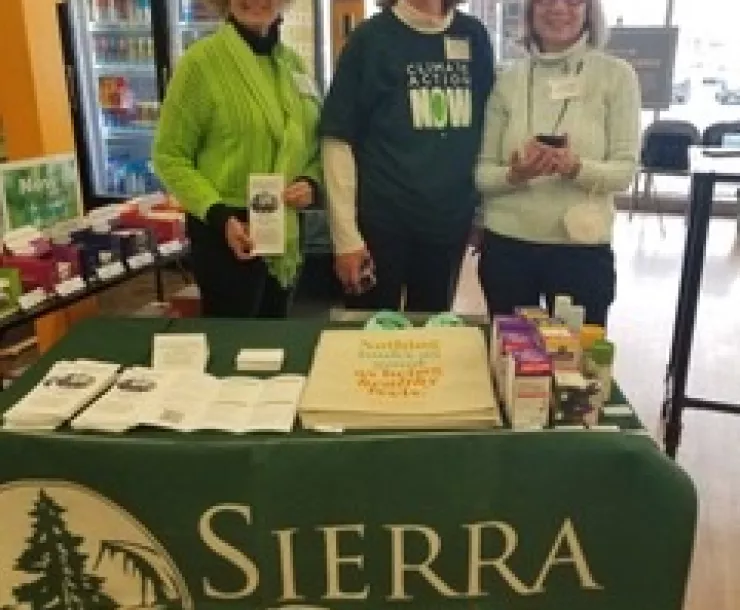 Plastics team volunteers Janet Sullivan, Amy Hartsough and Renee Gladstone talked with customers at Fruitful Yield in Schaumburg on Earth Day 2023.