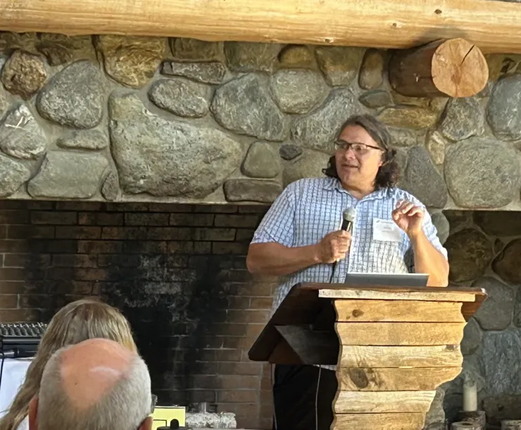 Robb Kidd at EAN honoring Curt