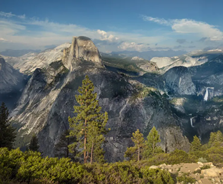 Vista with single rock peak