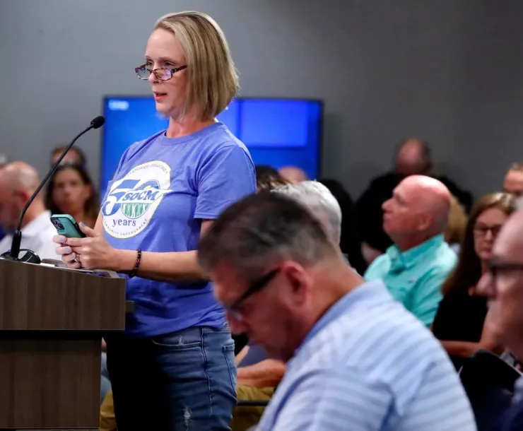 Candida Layne speaks at Annexation Meeting