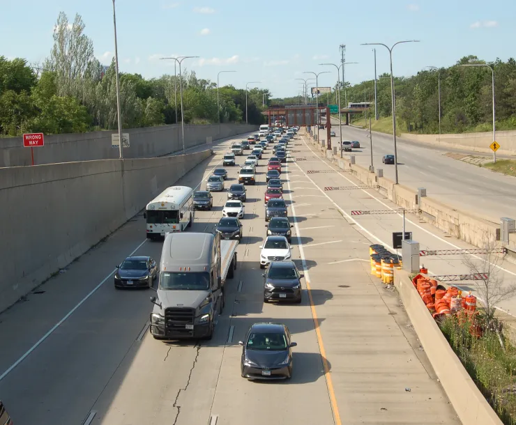 Traffic impact on carbon footprint