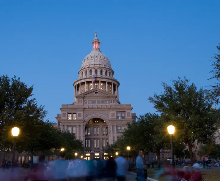 texas capitol at night