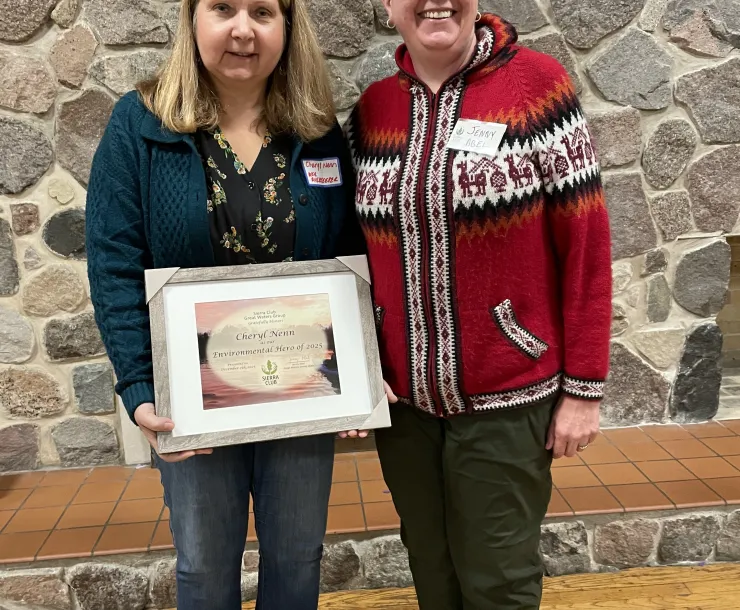 Cheryl Nenn with Hero plaque and Jenny Abel 
