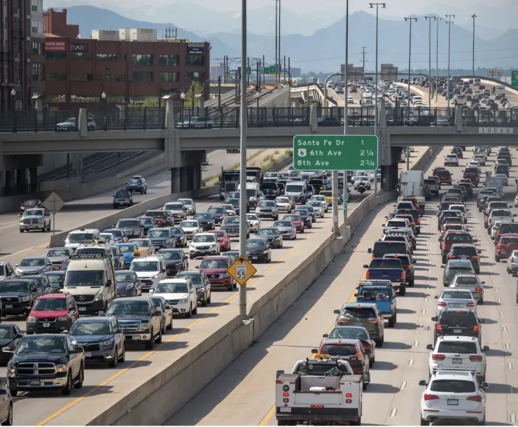 Cars backed up/highway congestion on I25