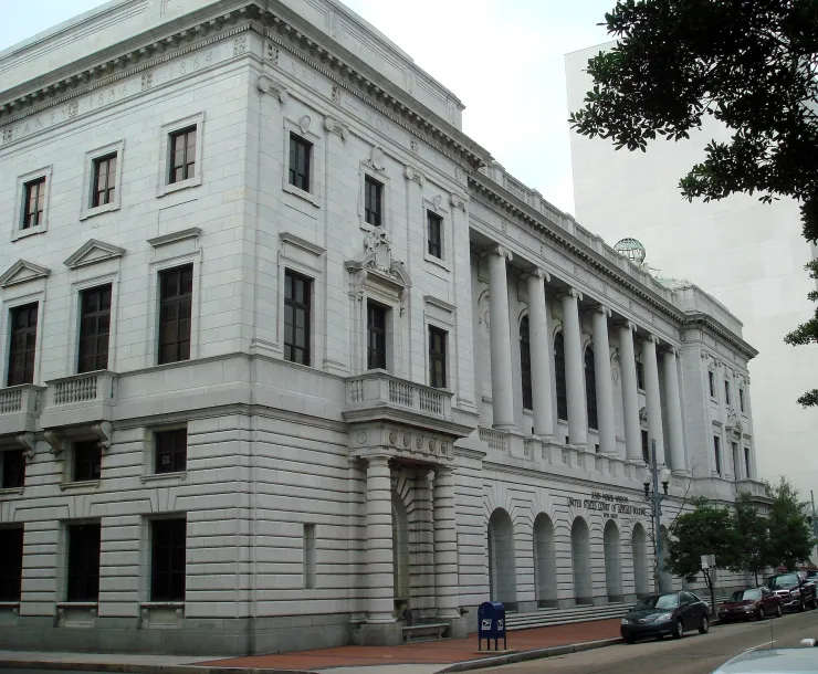 1920px-053107-5thCircuit.jpg