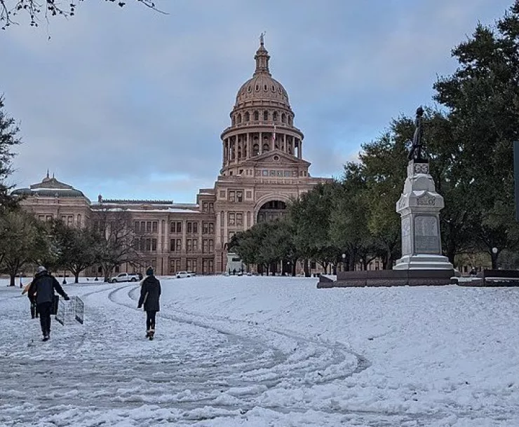 CHP-TX-1900-CapitolSnow.jpg