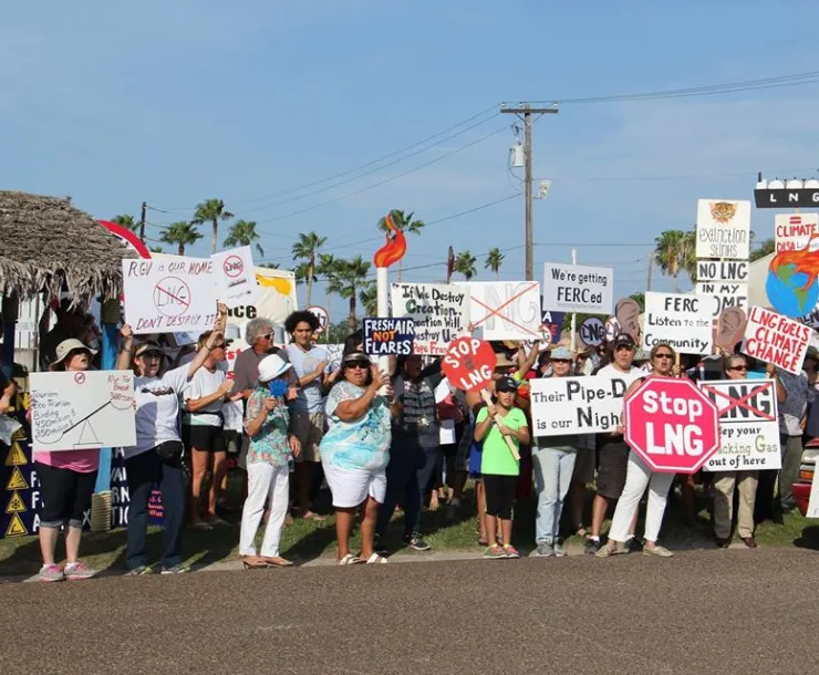 CHP-TX-1900-SaveRGVfromLNG-Protest.jpg