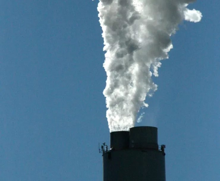 Coal plant stacks - 2009-01-07.jpg