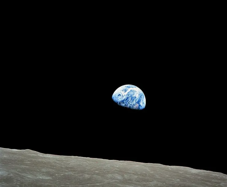 Earthrise.jpg