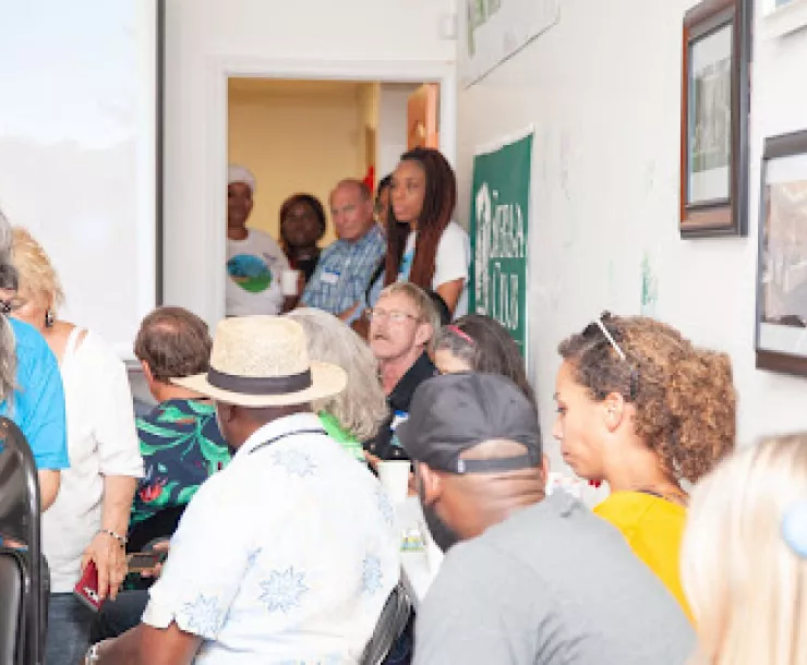 GO DIANA WORKING CROWD.jpg