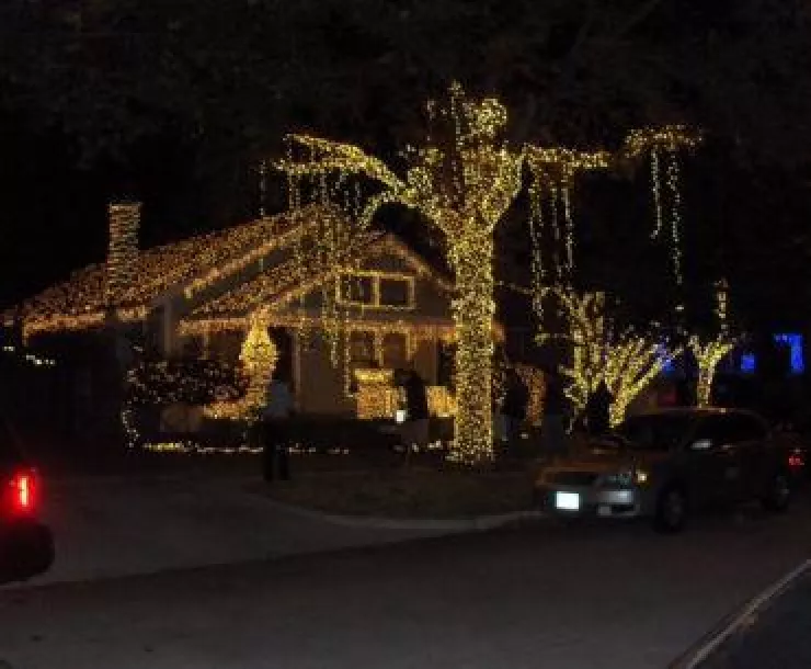Holiday-Lights-1_0.jpeg