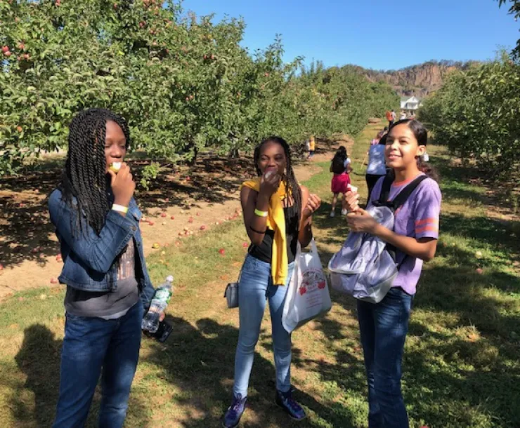 TWYLS apple picking sept 2019.JPG