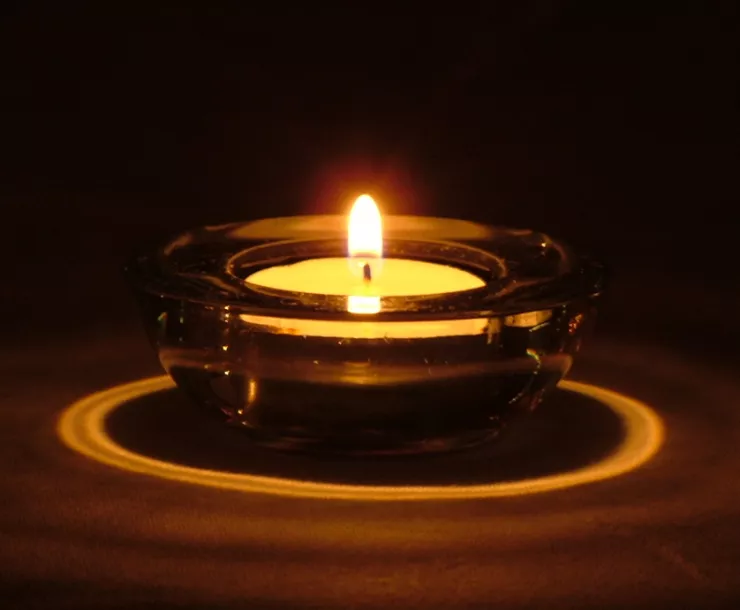 candle.jpg