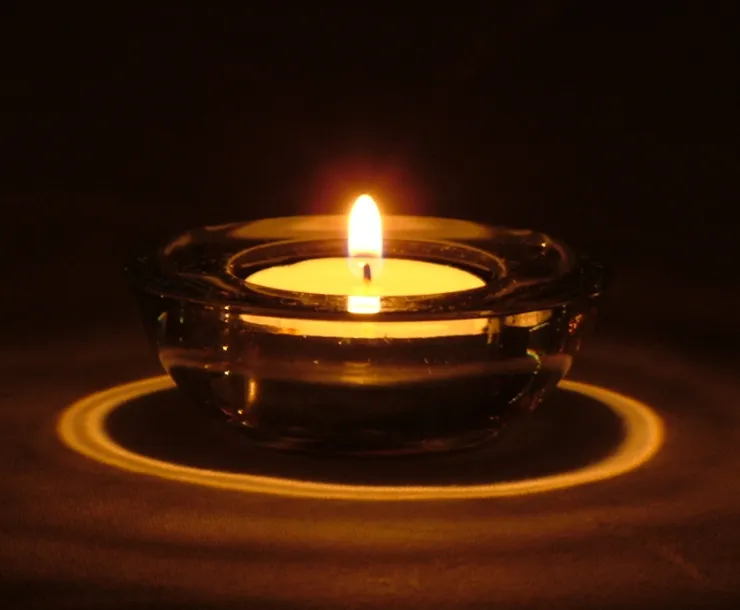candle.jpg