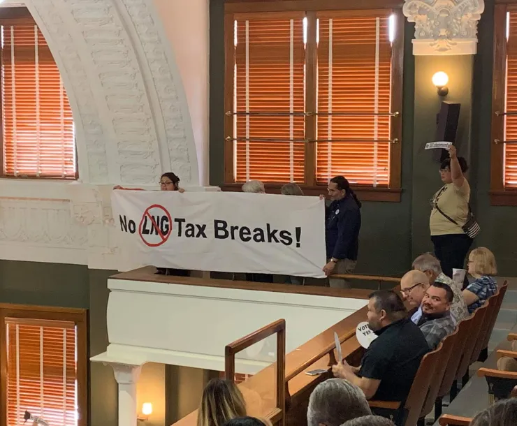 chp-tx-1900-nolngtaxbreaks!.jpeg