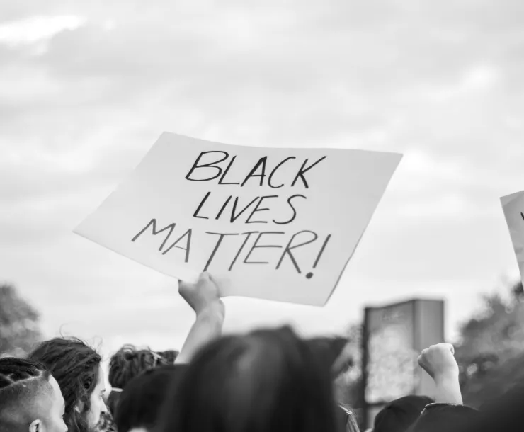 cooper-baumgartner-aSPFSQbKKI0-unsplash.jpg