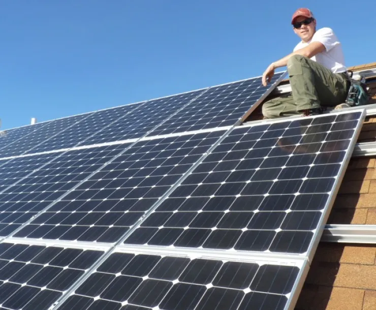 solar_panels___installer.jpg