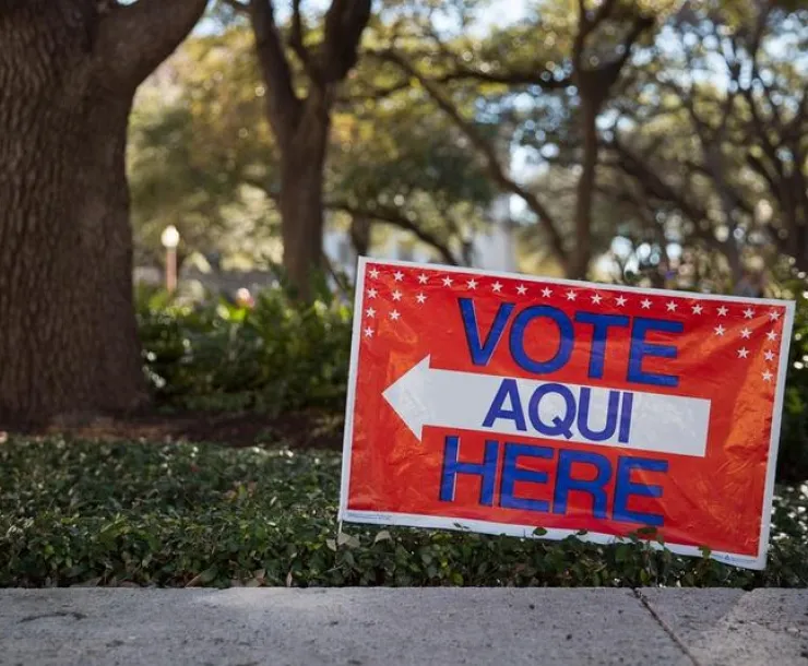 CHP-TX-1900-Vote-Aqui-Here-Sign.jpg