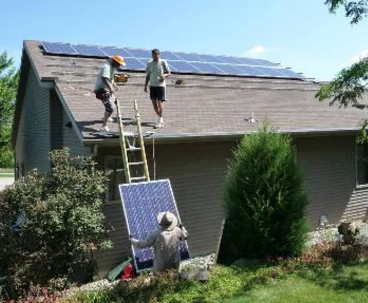 solar_roof_install360x286.jpg