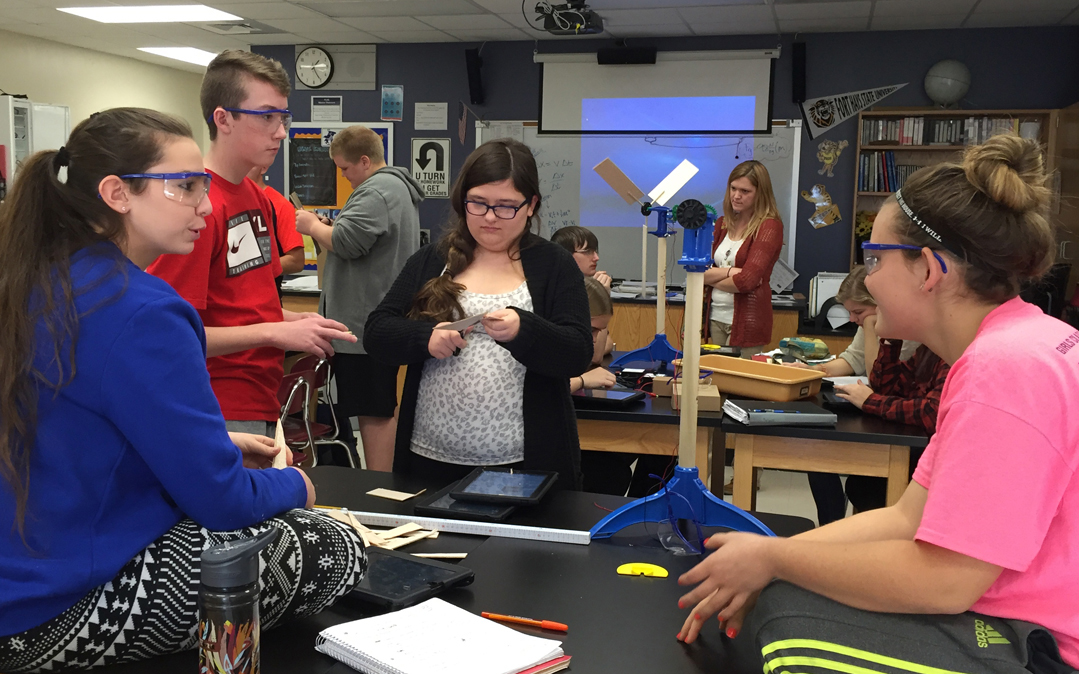Eryn Norton Moland teaches her students about renewable energy.