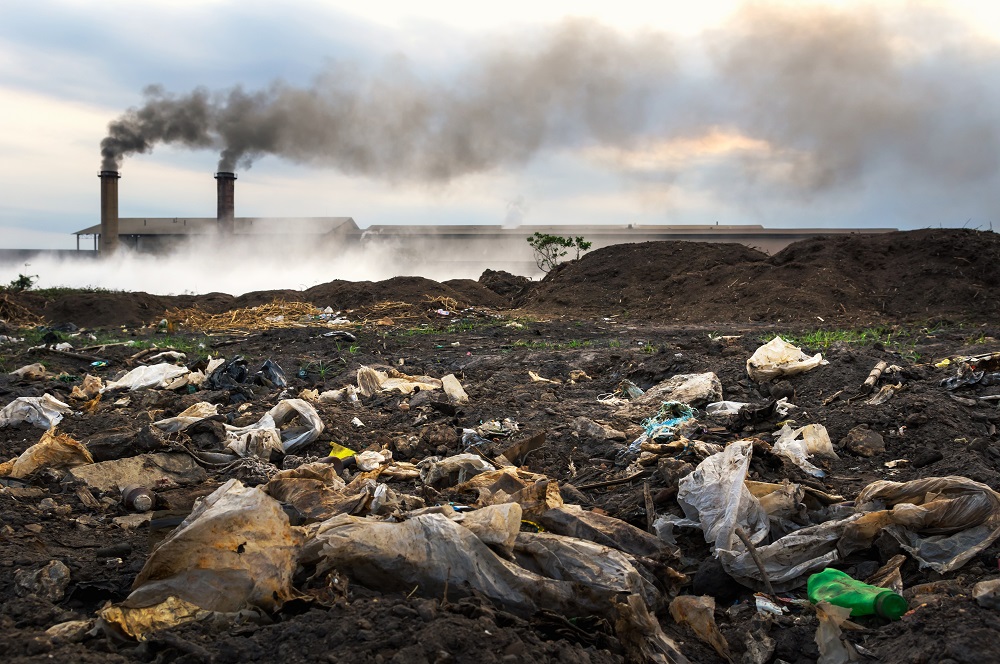 Toxic plastic waste and pollution from petrochemical plant